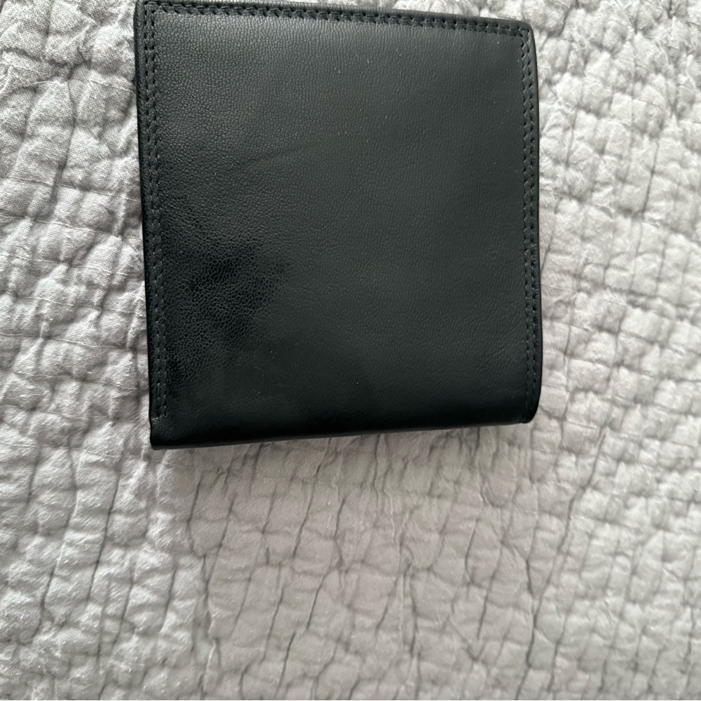 Buxton Black Wallet and Card Holder Sleek Leather Design